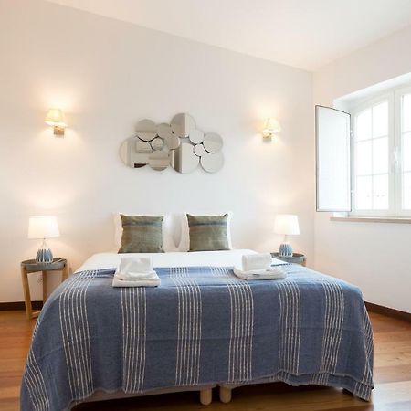 Alfama Modern Two-Bedroom Apartment W/ River View And Parking - By Lu Holidays Lisboa エクステリア 写真